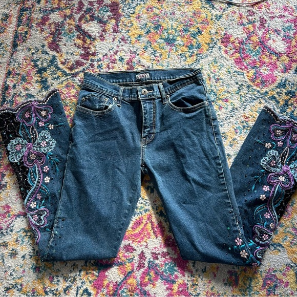 Insane Mid rise Embellished beaded bootcut jeans - Picture 2 of 6